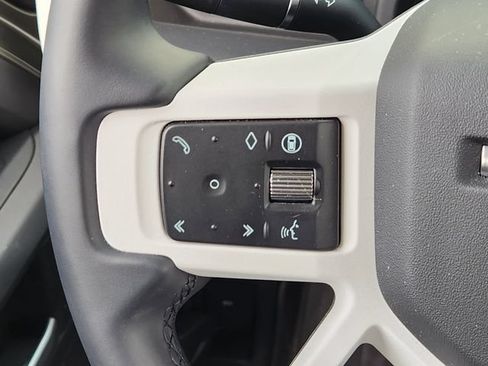Used 2025 Land Rover Defender 110 S AWD/4WD image 28