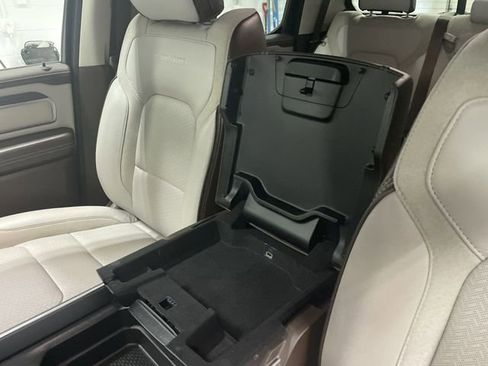 Used 2025 RAM 1500 Laramie image 24
