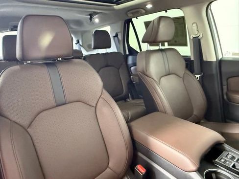 Used 2025 Honda Pilot Elite image 58