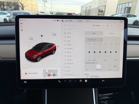 Used 2021 Tesla Model Y Long Range image 16