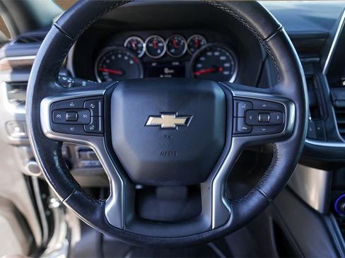 Used 2021 Chevrolet Tahoe LT w/ LT Signature Package image 11