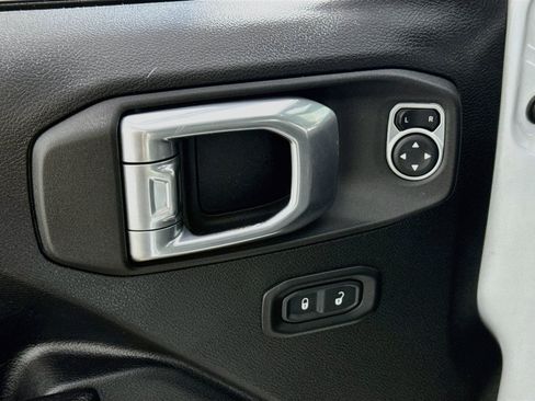 Used 2022 Jeep Wrangler Unlimited Sport AWD/4WD image 20