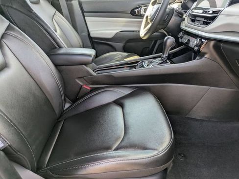 Used 2025 Jeep Compass Limited AWD/4WD image 30
