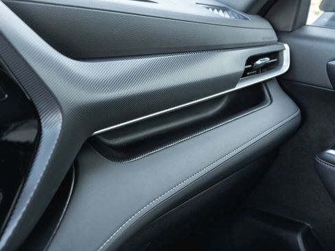 Certified 2025 Toyota Highlander XSE image 23