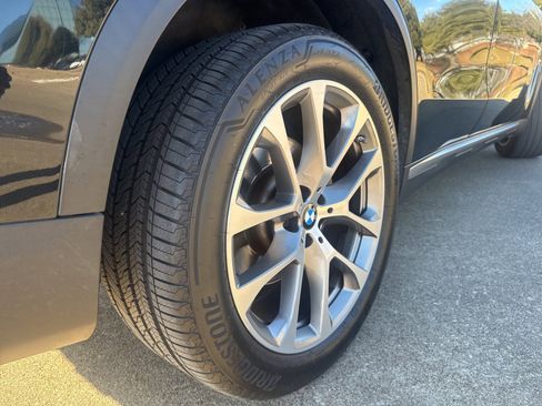 Used 2022 BMW X5 sDrive40i w/ Parking Assistance Package image 13