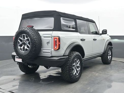 Used 2021 Ford Bronco Badlands image 20