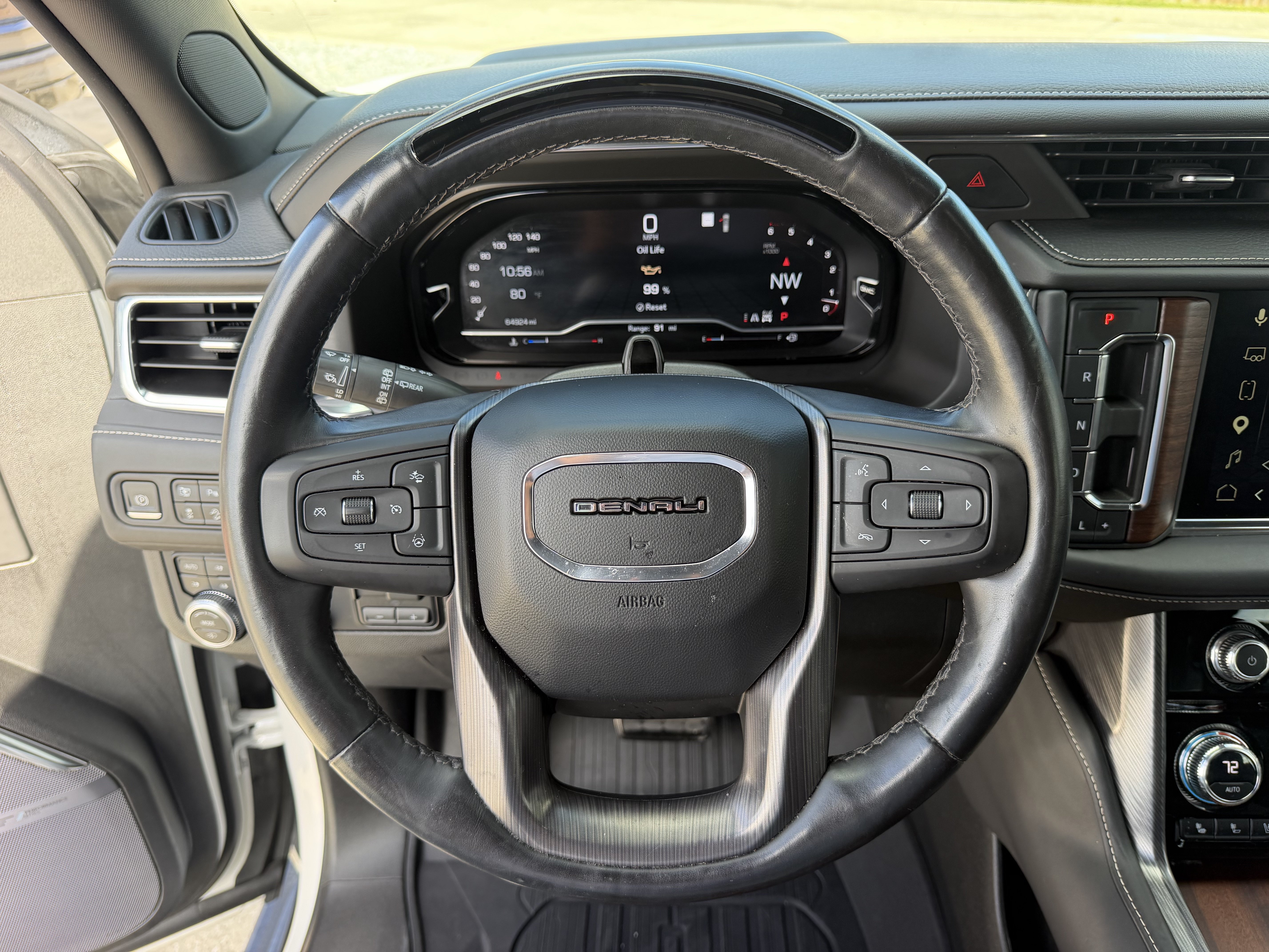 Used 2023 GMC Yukon Denali Ultimate w/ LPO, Floor Liner Package AWD/4WD image 29