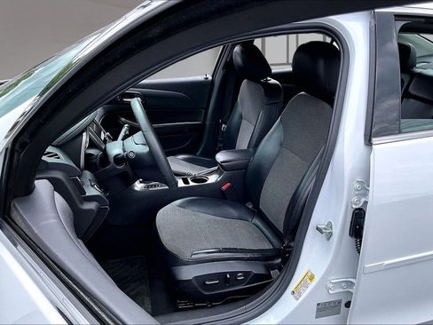 Used 2015 Chevrolet Malibu LT w/ Power Convenience Package FWD image 25