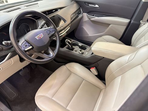 Used 2020 Cadillac XT4 Premium Luxury FWD image 4