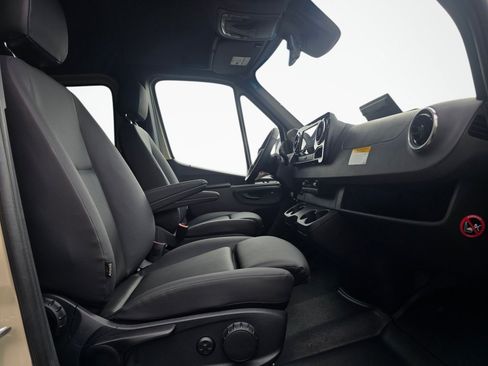 New 2026 Mercedes-Benz Sprinter 2500 image 22