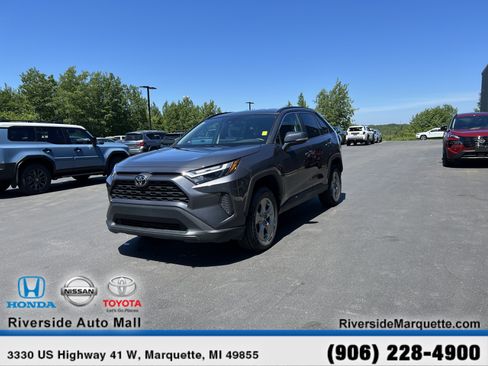 Used 2025 Toyota RAV4 XLE AWD/4WD image 3
