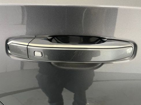 Used 2021 GMC Yukon Denali w/ Denali Premium Package image 78