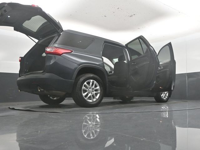 Used 2021 Chevrolet Traverse LT w/ LPO, Blackout Package FWD image 64