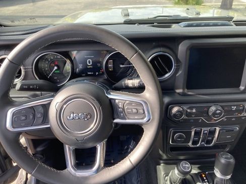 Used 2022 Jeep Wrangler Unlimited Sahara w/ Safety Group image 12