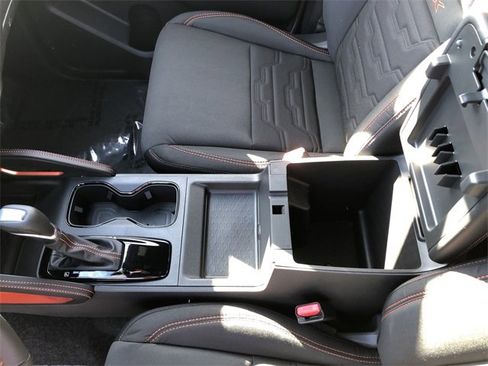 Certified 2025 Nissan Frontier PRO-4X image 23