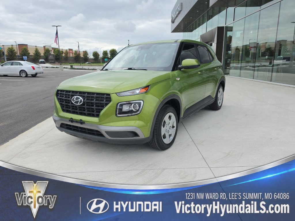 Used 2020 Hyundai Venue SE FWD image 1