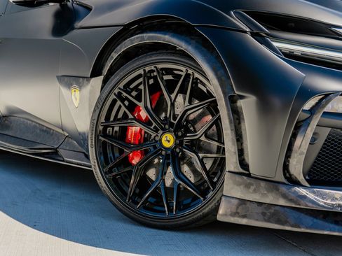 Used 2025 Ferrari Purosangue AWD/4WD image 33