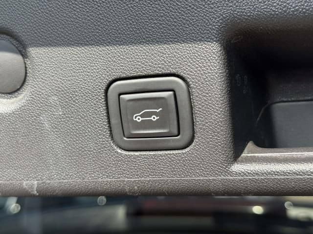 Used 2024 Chevrolet Equinox LT AWD/4WD image 10