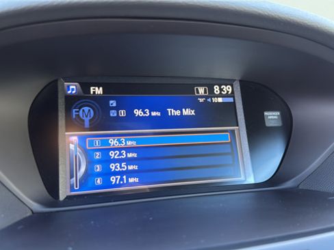 Used 2016 Acura TLX FWD image 17