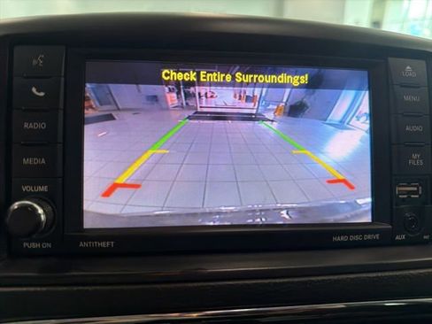 Used 2018 Dodge Grand Caravan SE FWD image 19
