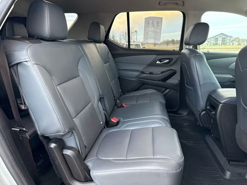 Used 2021 Chevrolet Traverse LT w/ LPO, Cargo Package image 17