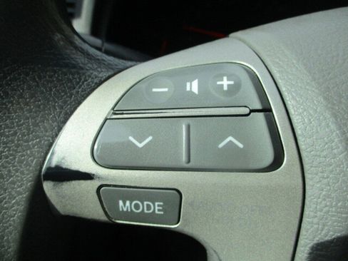 Used 2008 Toyota Camry LE image 32