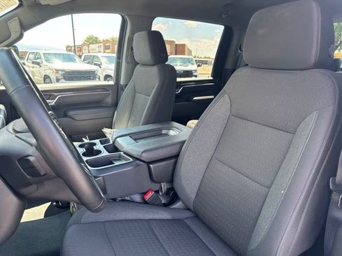 Used 2025 Chevrolet Silverado 2500 LT w/ Convenience Package AWD/4WD image 18
