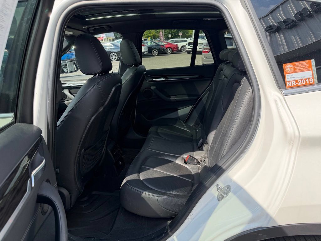 Used 2018 BMW X1 xDrive28i AWD/4WD image 11