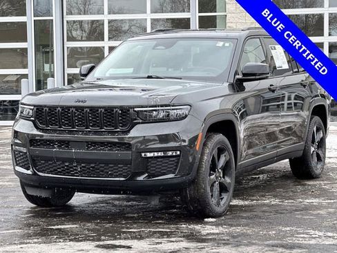 Used 2024 Jeep Grand Cherokee L Limited w/ Black Appearance Package image 4