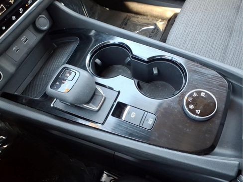 Certified 2023 Nissan Rogue SV AWD/4WD image 19