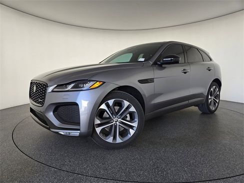 Used 2024 Jaguar F-PACE R-Dynamic S image 1