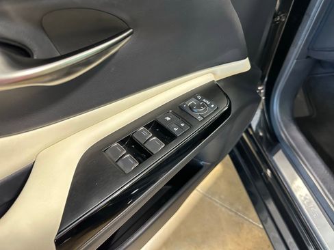 Used 2022 Lexus ES 350 w/ Premium Package image 12