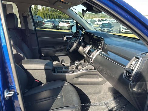 Used 2022 Kia Sorento S image 10
