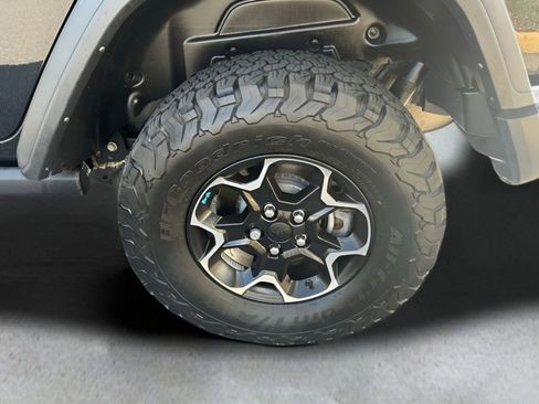 Used 2022 Jeep Wrangler Unlimited Rubicon 4xe image 13