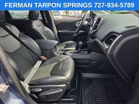 Used 2020 Jeep Cherokee Latitude Plus FWD image 20