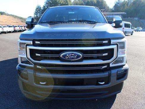 Used 2022 Ford F250 Platinum w/ FX4 Off-Road Package image 8