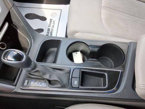 Used 2016 Hyundai Sonata SE FWD image 18