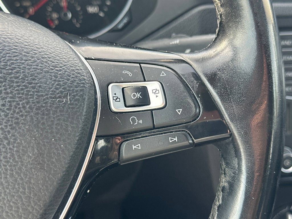Used 2017 Volkswagen Jetta SE FWD image 22