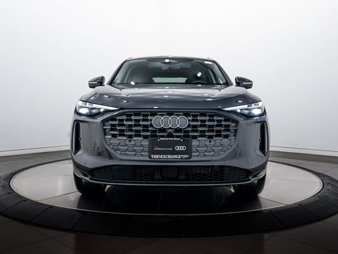 Certified 2025 Audi Q5 Premium Plus w/ Premium Plus image 24