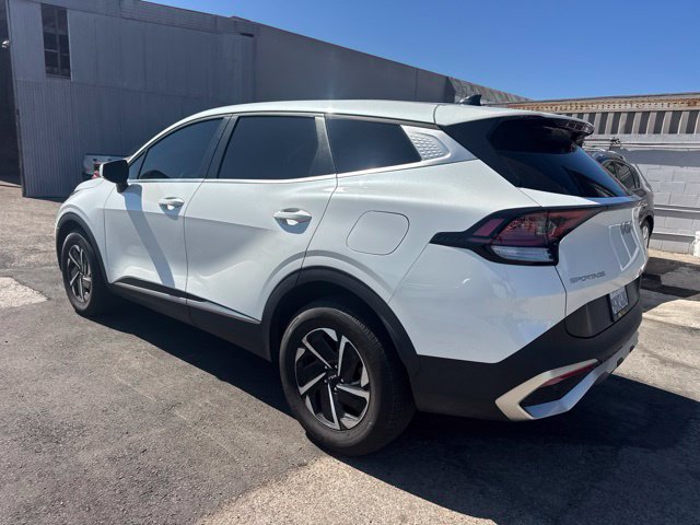 Used 2023 Kia Sportage LX AWD/4WD image 6