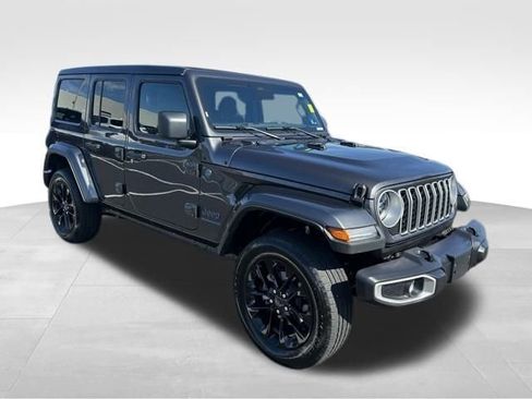 Used 2025 Jeep Wrangler Sahara 4xe w/ Safety Group image 11