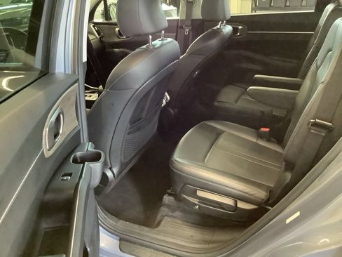 Certified 2023 Kia Sorento X-Line EX AWD/4WD image 16