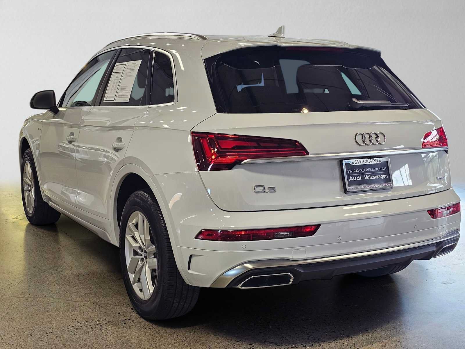 Used 2023 Audi Q5 2.0T Premium w/ Convenience Package AWD/4WD image 5