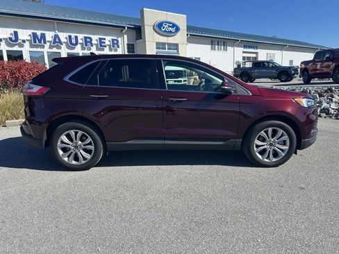 Used 2024 Ford Edge Titanium image 2