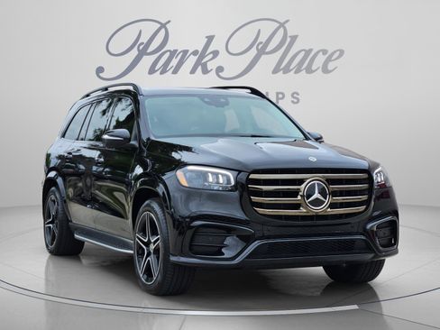 Certified 2026 Mercedes-Benz GLS 450 4MATIC image 4