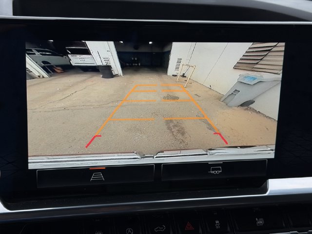 Used 2023 GMC Sierra 1500 Elevation AWD/4WD image 18