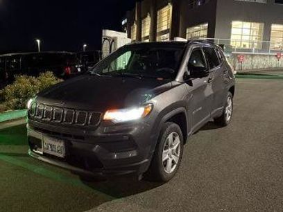 Used 2022 Jeep Compass Latitude w/ Sun and Sound Group
