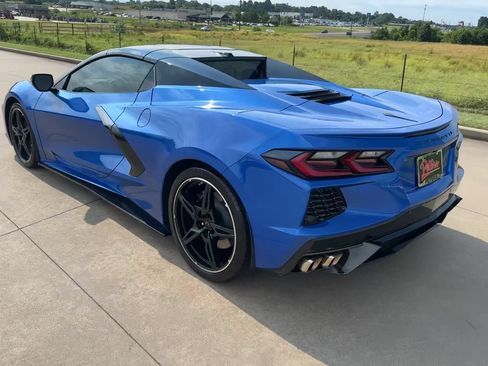 Used 2022 Chevrolet Corvette Stingray Premium Conv w/ Battery Protection Package RWD image 7
