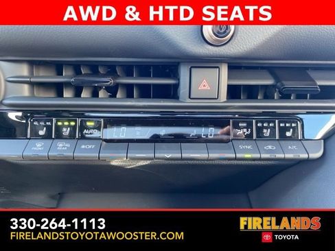 New 2025 Toyota Crown Signia image 38