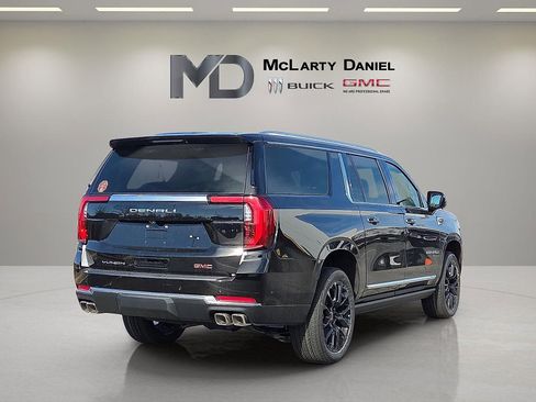 New 2026 GMC Yukon XL Denali w/ Sun & Power Step Package AWD/4WD image 5